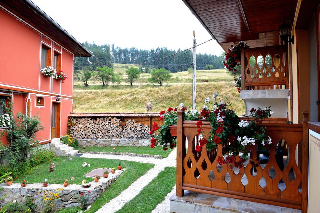 Guest House Mavrudieva Kopriwsztica Zewnętrze zdjęcie